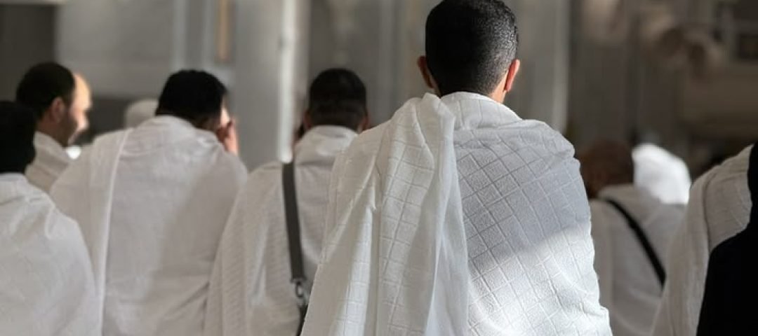 أنا يا الله أسعى في أرضك سعيًا لا أرجُو منهُ إلا رضاك ونُورًا لهُداك فاهدنِي وأرشِدني ودُلني وارضى
